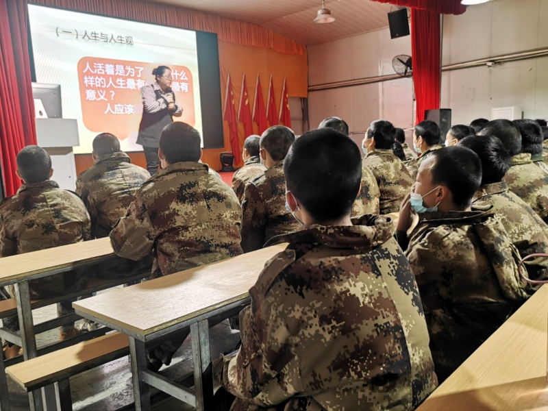 新起點教育專門學(xué)校引導(dǎo)學(xué)員樹立正確的人生觀，湖南省青少年教育學(xué)校